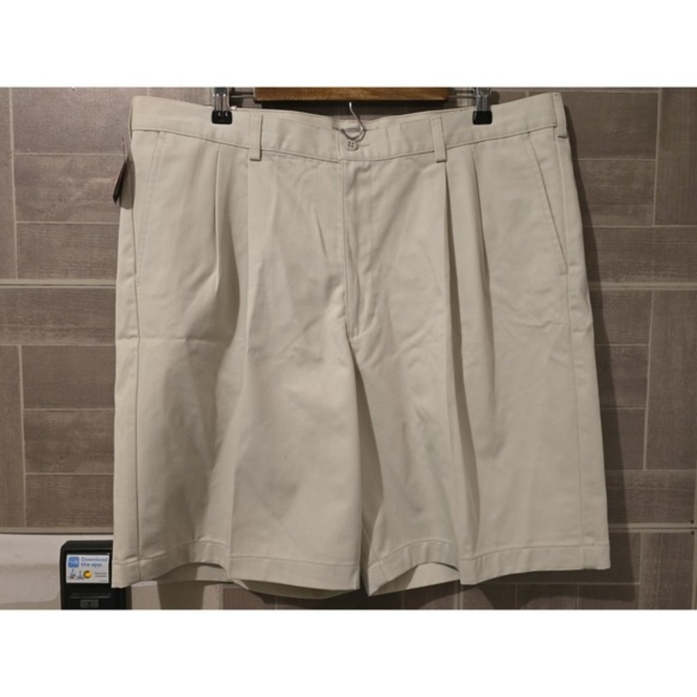 R & R Casuals Mens Shorts Size 40 White NEW NWT 100% Cotton Golf‎